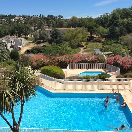 Au Calme Dans Hameau Fleuri Joli Studio 3 Pers Piscine Parking Wi-Fi Vence Exterior foto