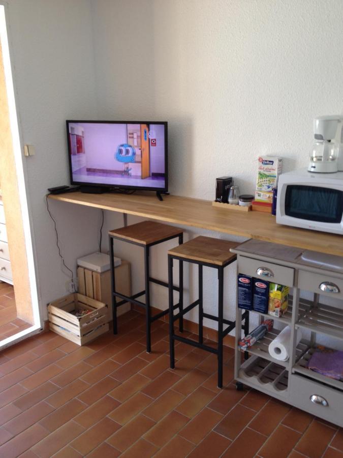 Au Calme Dans Hameau Fleuri Joli Studio 3 Pers Piscine Parking Wi-Fi Vence Exterior foto